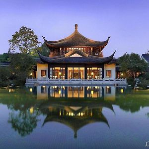 Four Seasons Hotel Hangzhou At West Lake